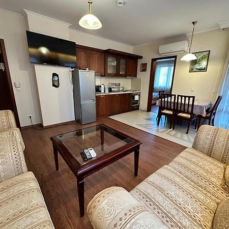 Downtown Apartments Банско Экстерьер фото