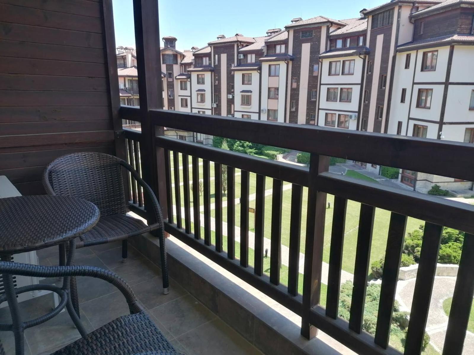Downtown Apartments Банско Экстерьер фото